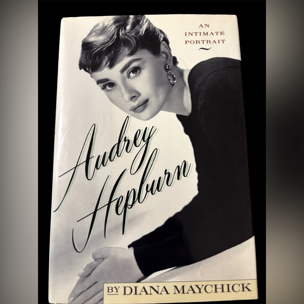 Audrey Hepburn: An Intimate Portrait by Diana Maychick (Hardcover edition)